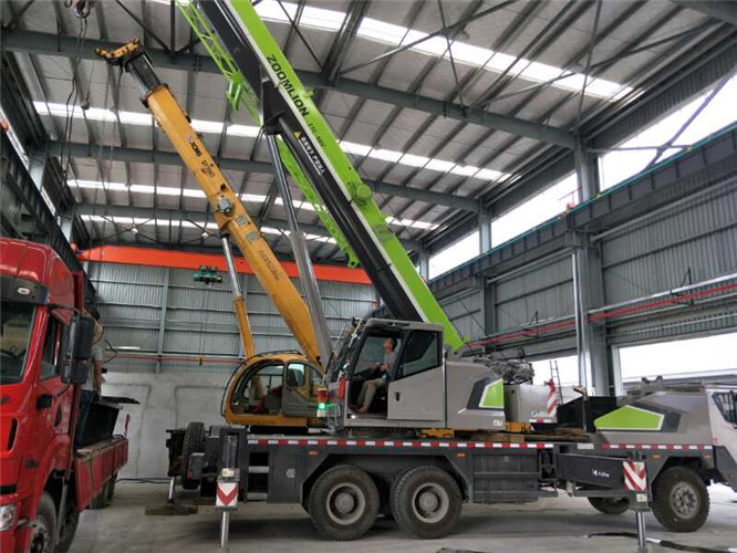 桐梓县高空车出租需要注意哪些安全事项？